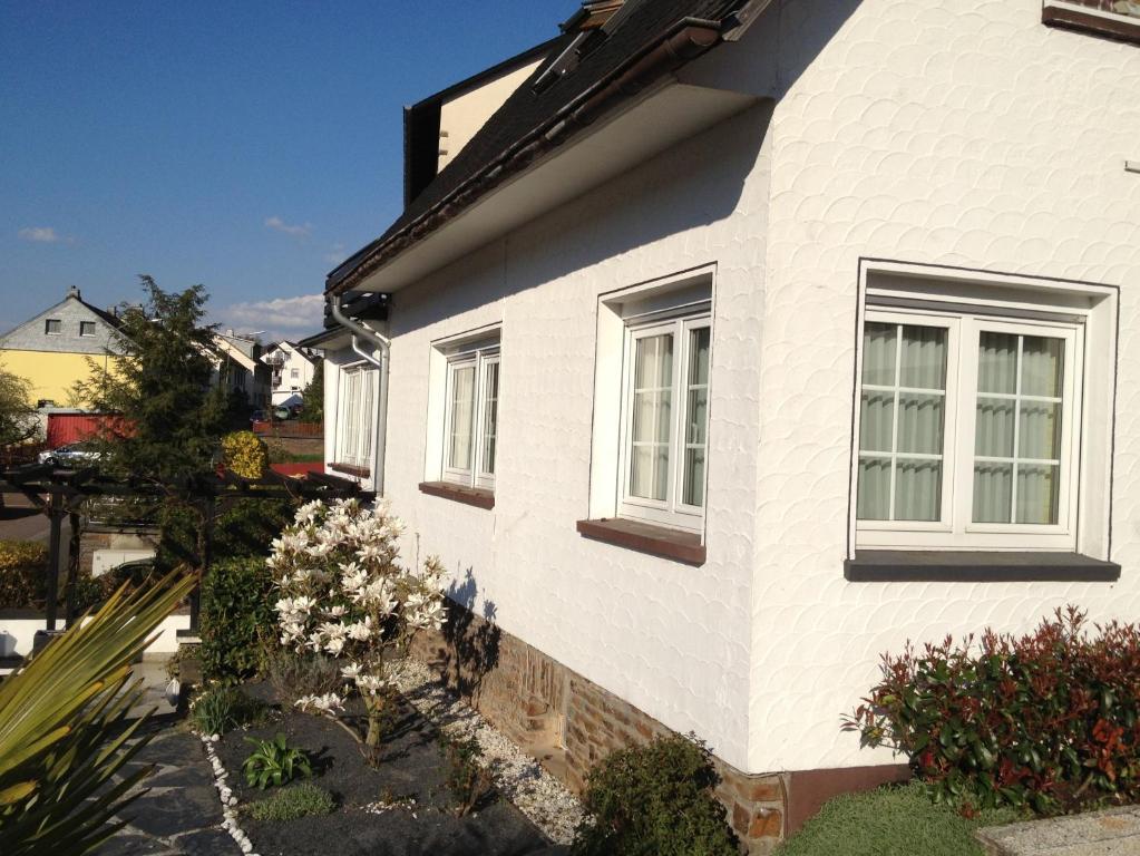Haus Uebernachtenswert Cochem Mosel Eksteriør billede